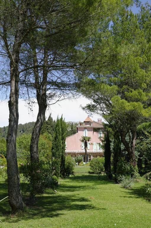 Le Domaine De Saint Veran Оргон Экстерьер фото